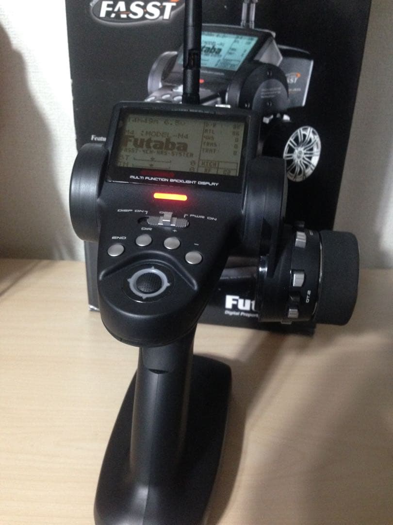 Futaba 4PK-E 2.4GHz ラジコン送信機 ケース付き