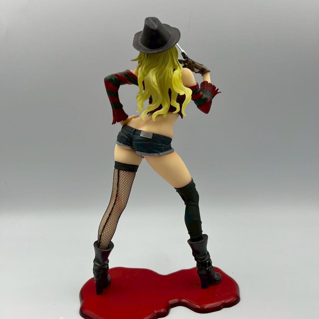 コトブキヤ　フィギュア　HORROR美少女　ジェイソン　フレディ　貞子