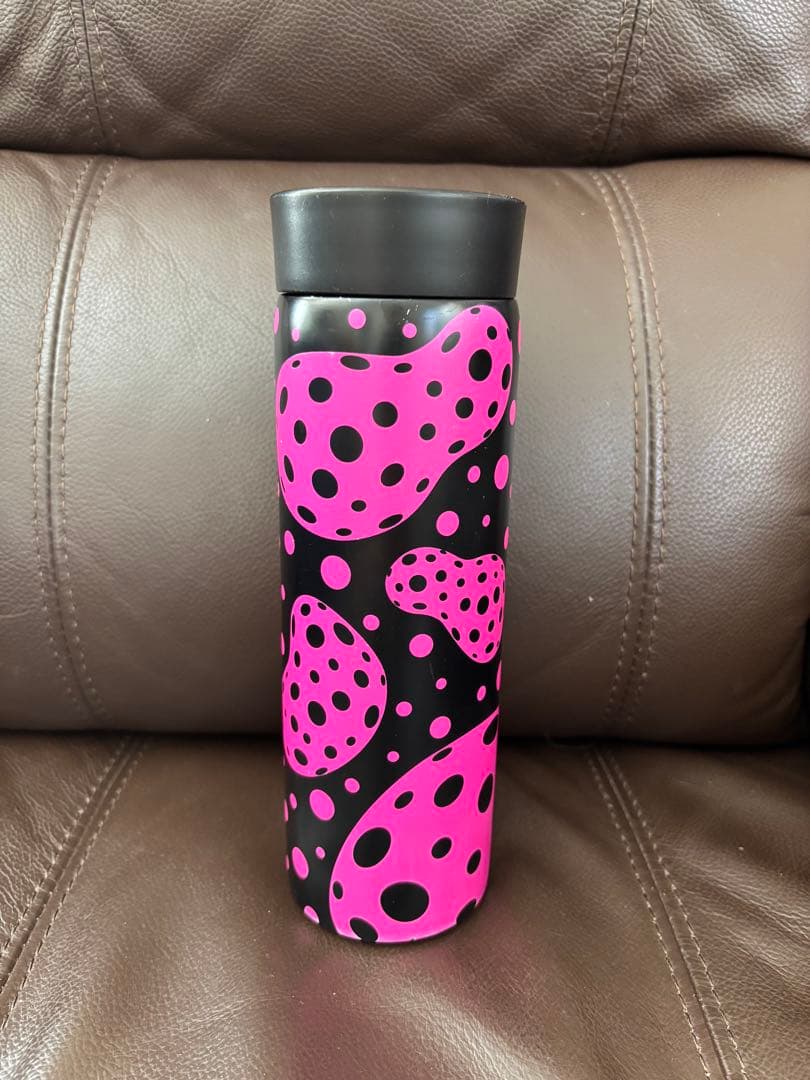 日本未発売！ 草間彌生　台湾限定グッズ（タンブラー魔法瓶）/新品