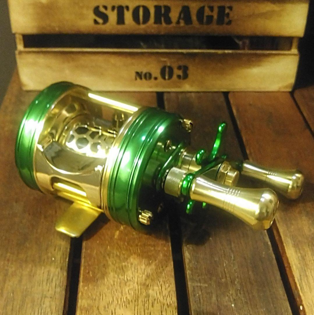 丸型ベイトリール BULS1510C 右ハンドル グリーン・ゴールド