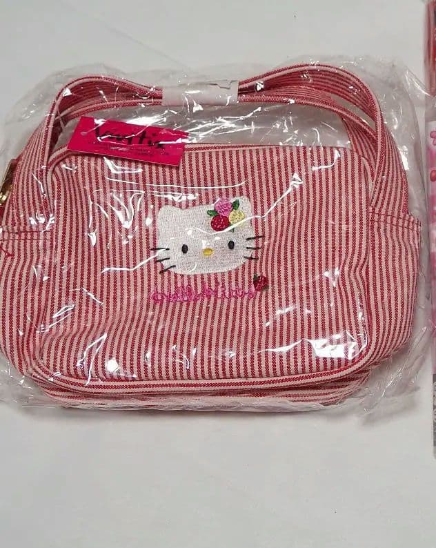 希少品　サンリオ　キティ　ぬいぐるみ　vivitix　キティ展　1988