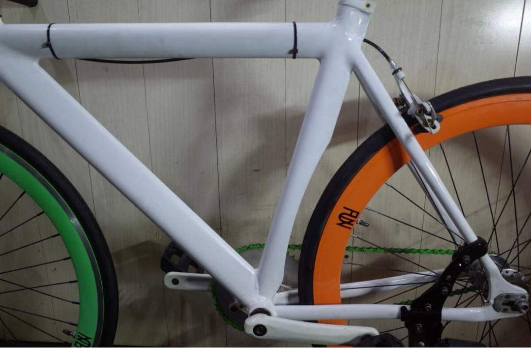 HIGH VOLTAGEハイヴォルテージ 700Cアルミ 520mm