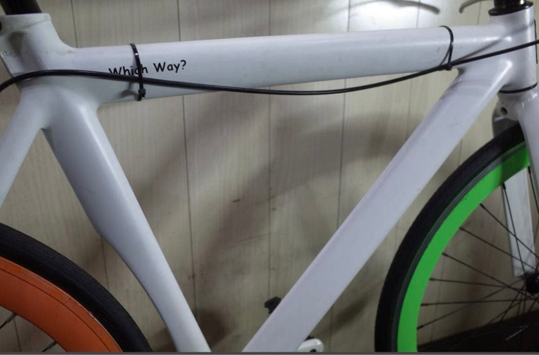 HIGH VOLTAGEハイヴォルテージ 700Cアルミ 520mm