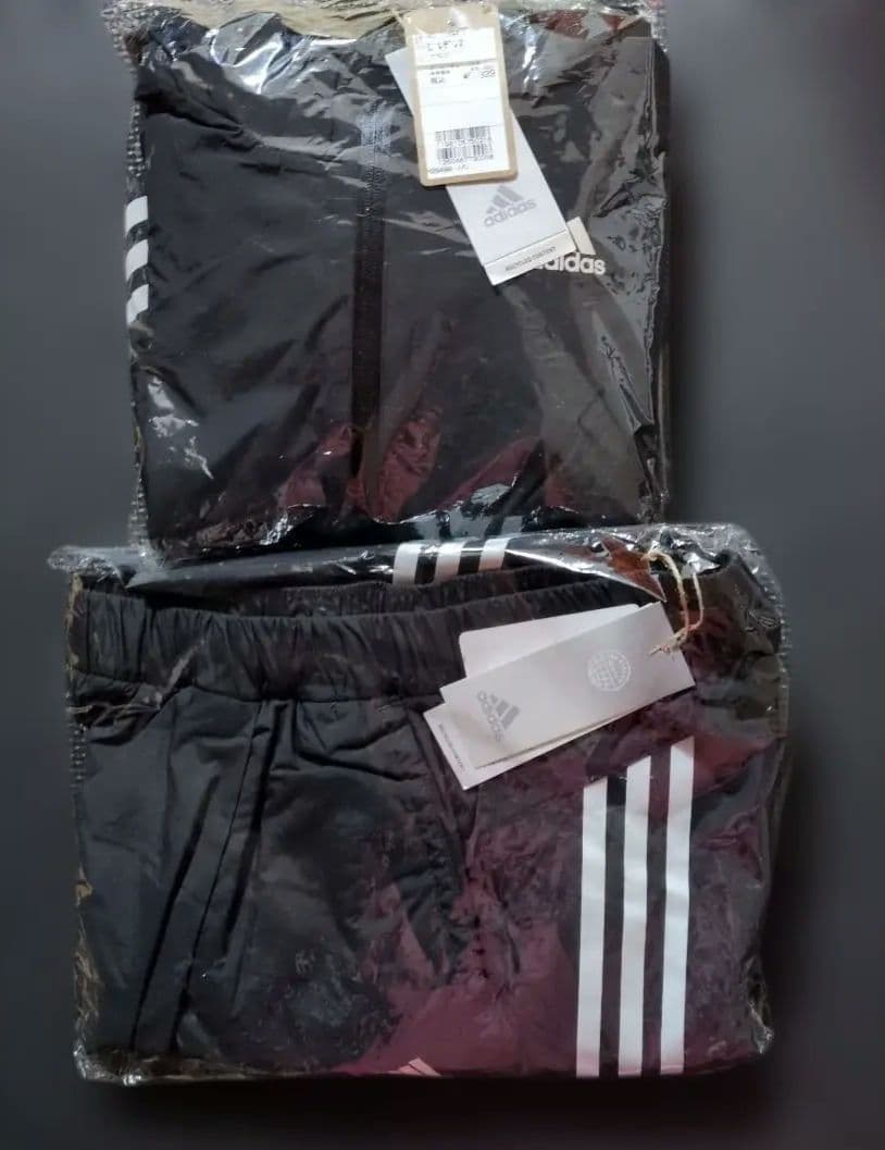 adidas ブラック ウインドウブレーカー上下セット