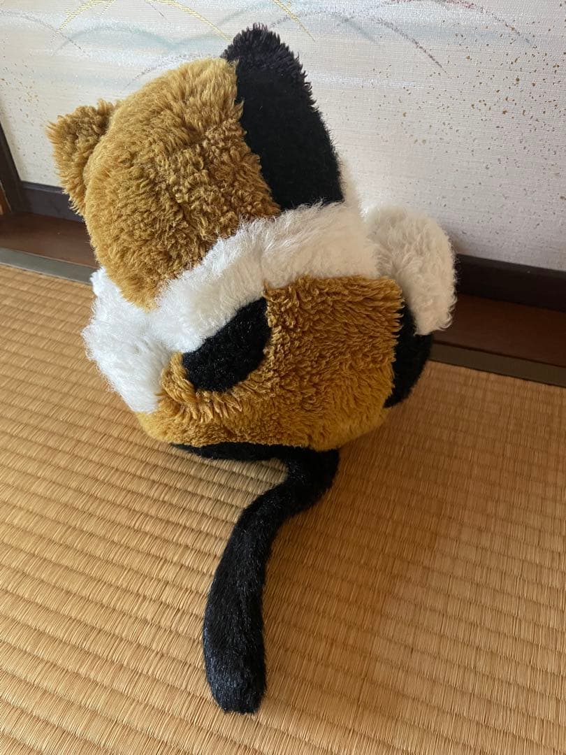 三毛猫のぬいぐるみ