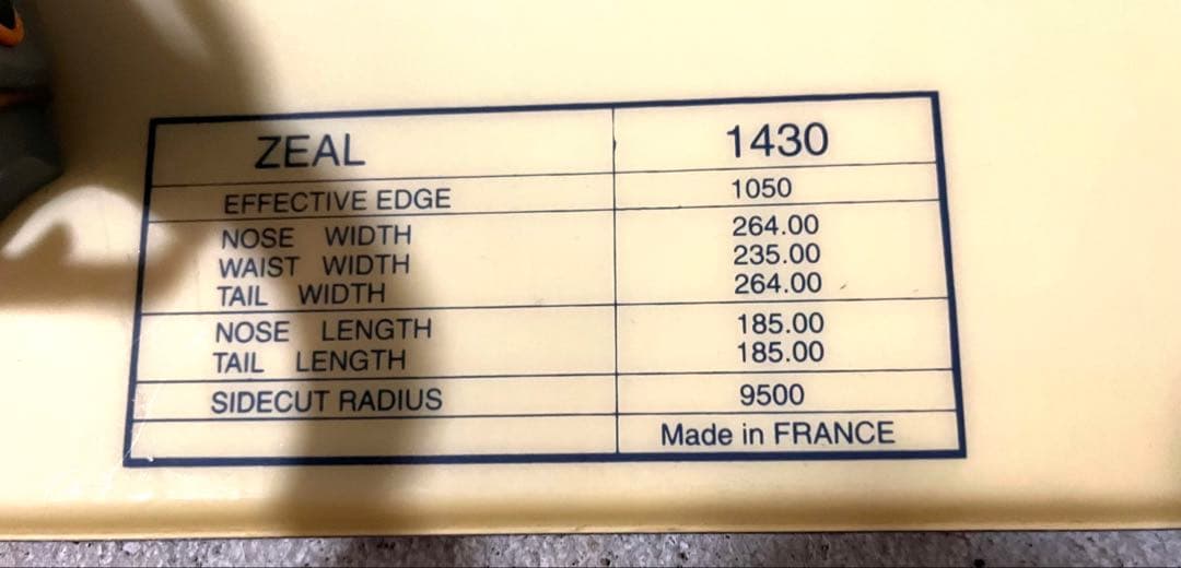 スノーボード 140 INFINITY板　キスマーク ビンディング　ケース付