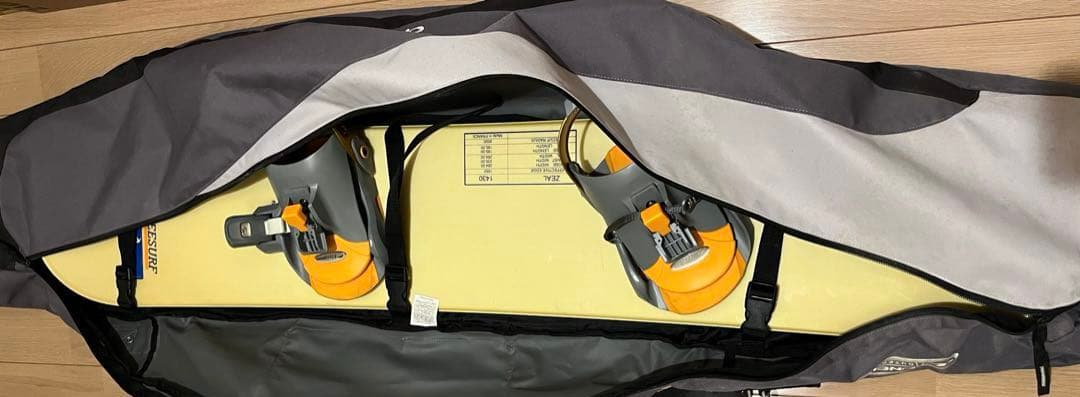 スノーボード 140 INFINITY板　キスマーク ビンディング　ケース付