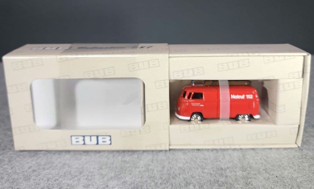 BUB　EBBRO　VWバス 1/87スケール（HO）