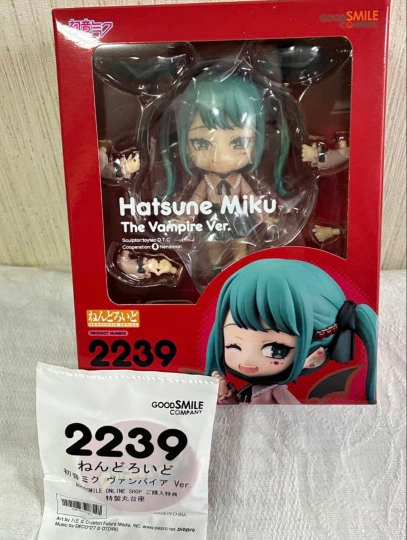 [新品未開封] (特典付き) ねんどろいど　初音ミク　ヴァンパイア　Ver.