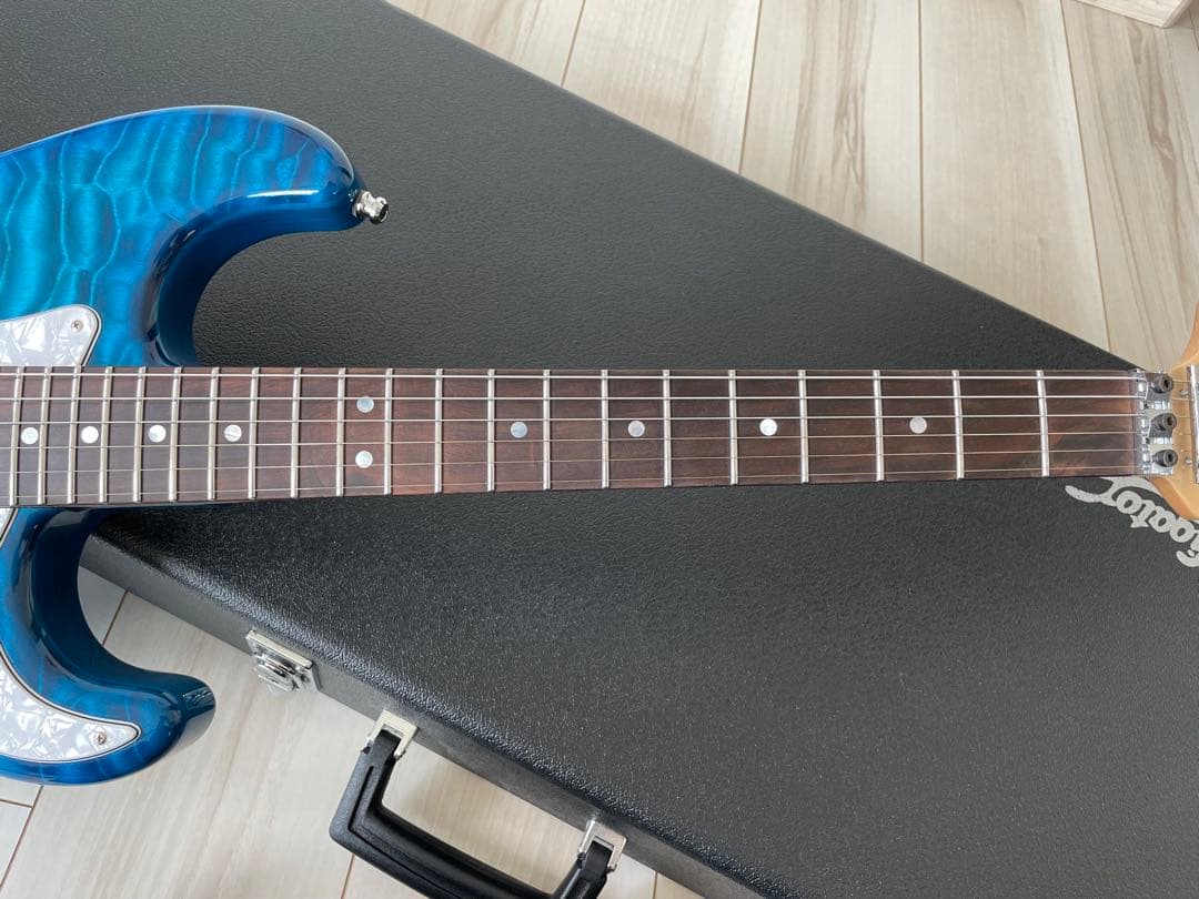 ギター navigator custom ST