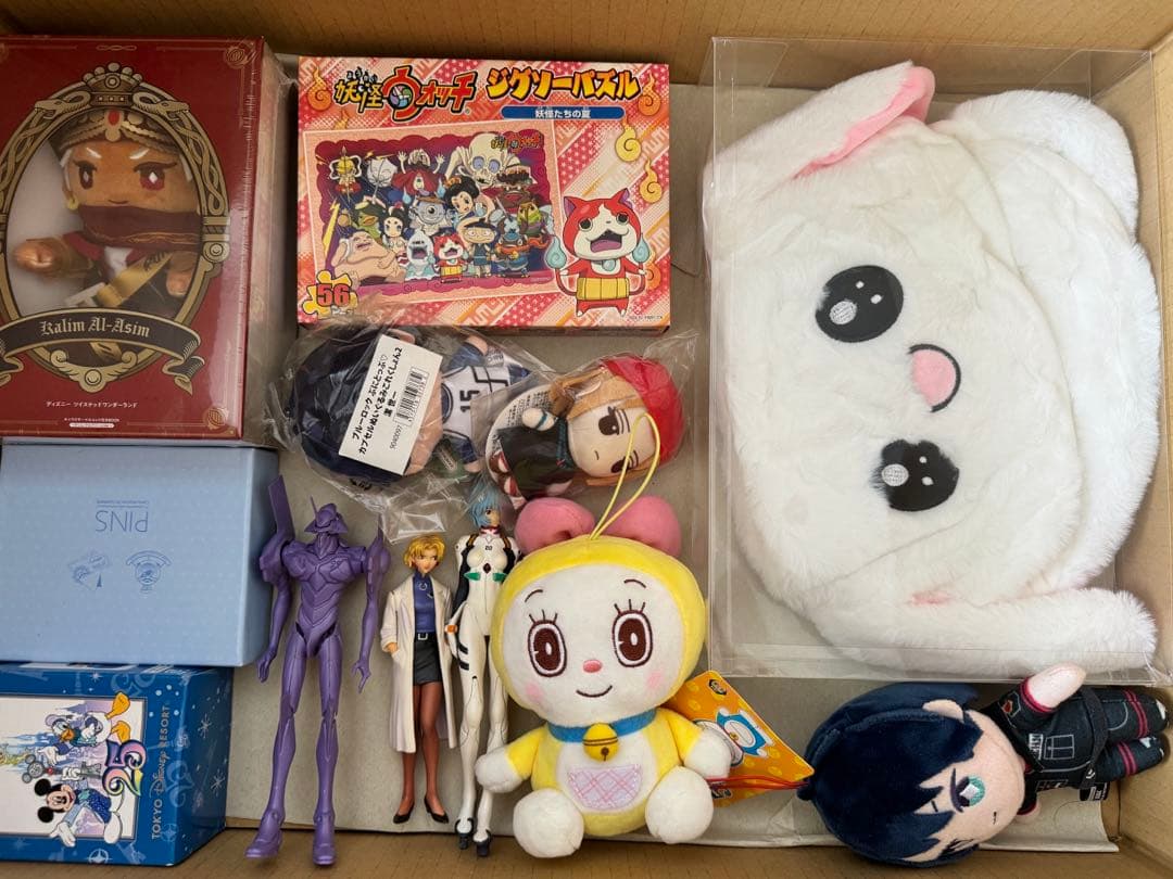 アニメグッズ キャラクターグッズ まとめ売り 超大量 大量 缶バッジ 激安 処分
