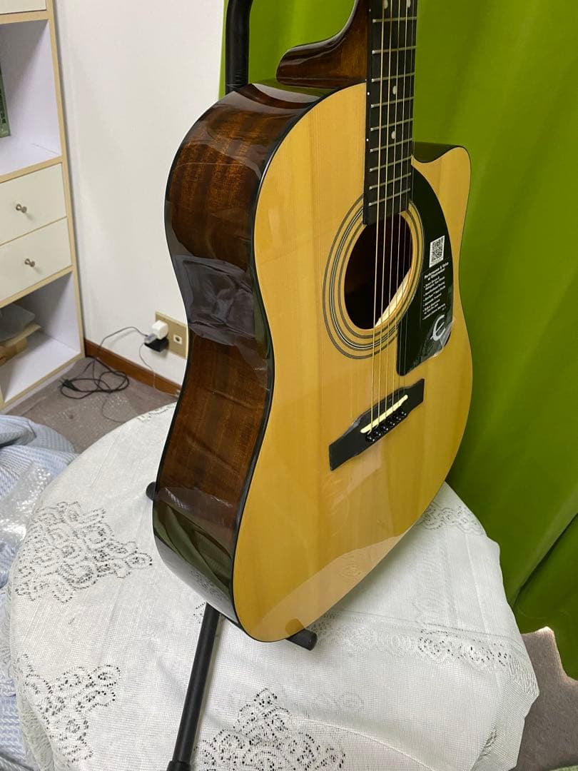 極上美品　気分はジョンレノン　エピフォンAJ100CE エレアコ　音出し良好！