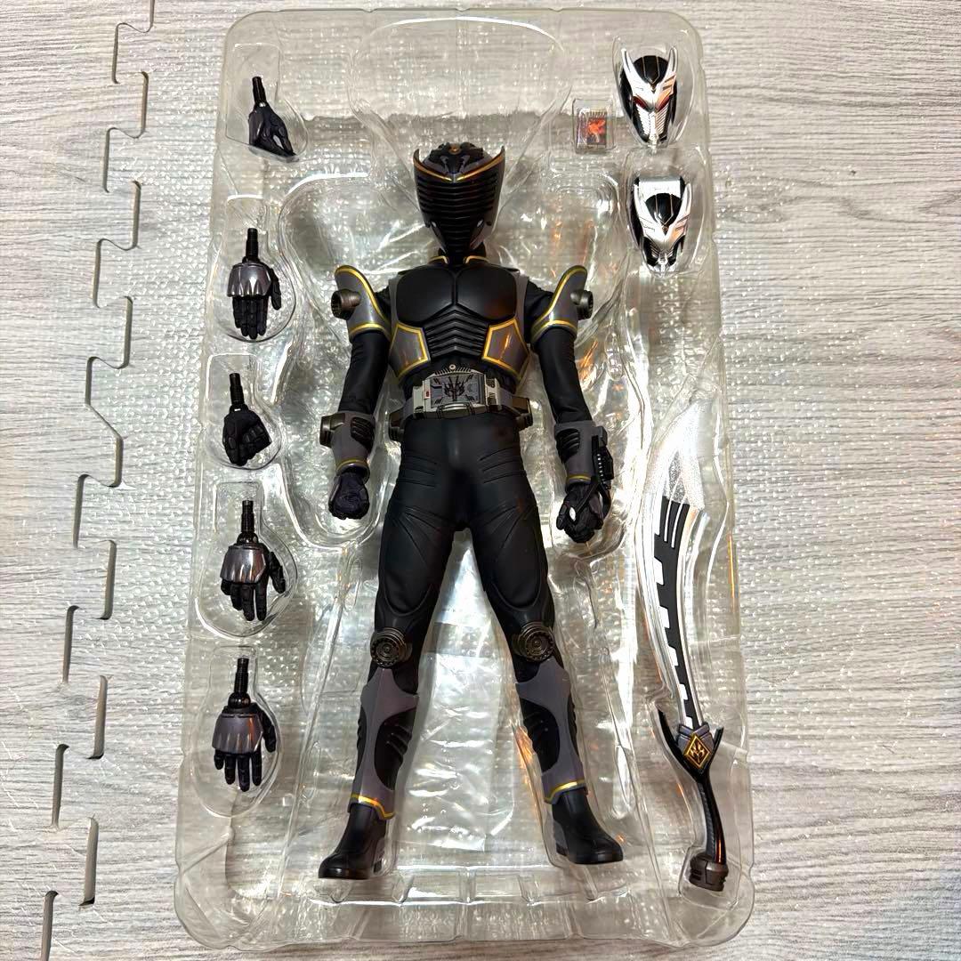 RAH 仮面ライダーオニキス (リュウガ) 中古品
