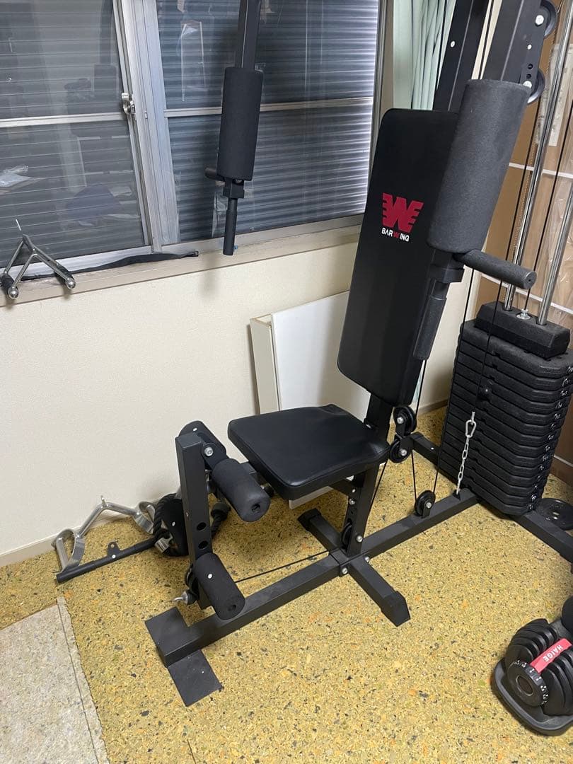 W ウェイトトレーニングマシン