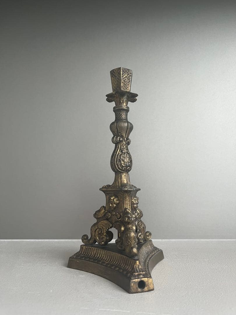 イタリア　キャンドルホルダー　蝋燭立て　電気ランプ台　真鍮