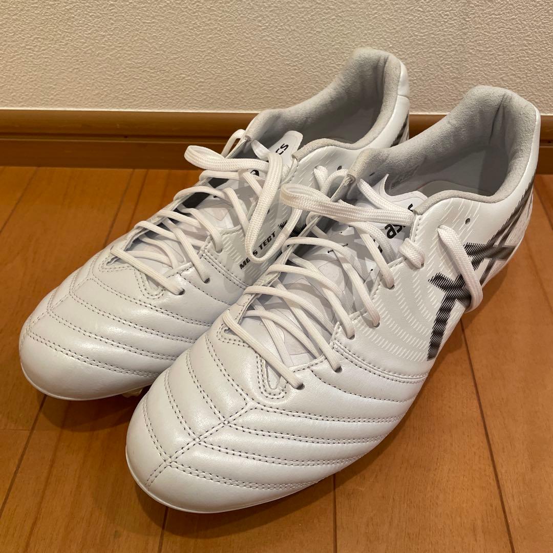 サッカー　スパイク　アシックス　26.5