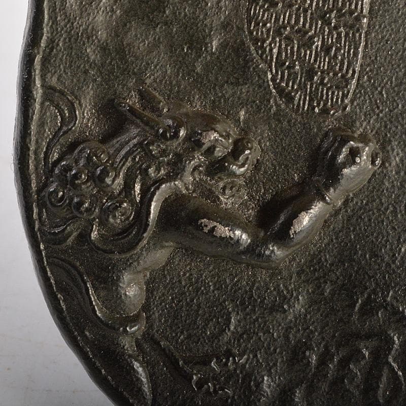 武具　刀装具　古鉄　達磨図　鍔　在銘　N　6409