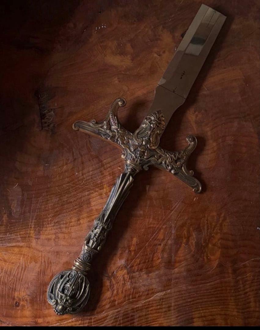 【アンティーク】イングランド14世紀風の装飾剣＊小道具