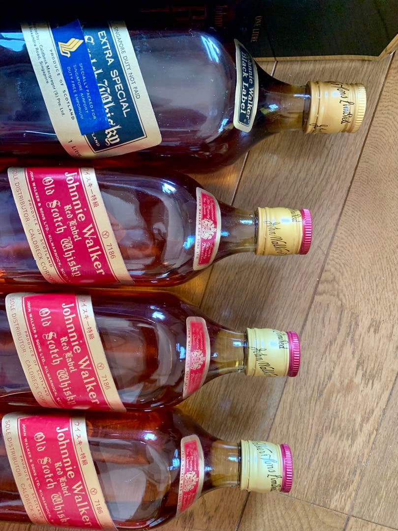 Johnnie Walker Black Label 4本セット