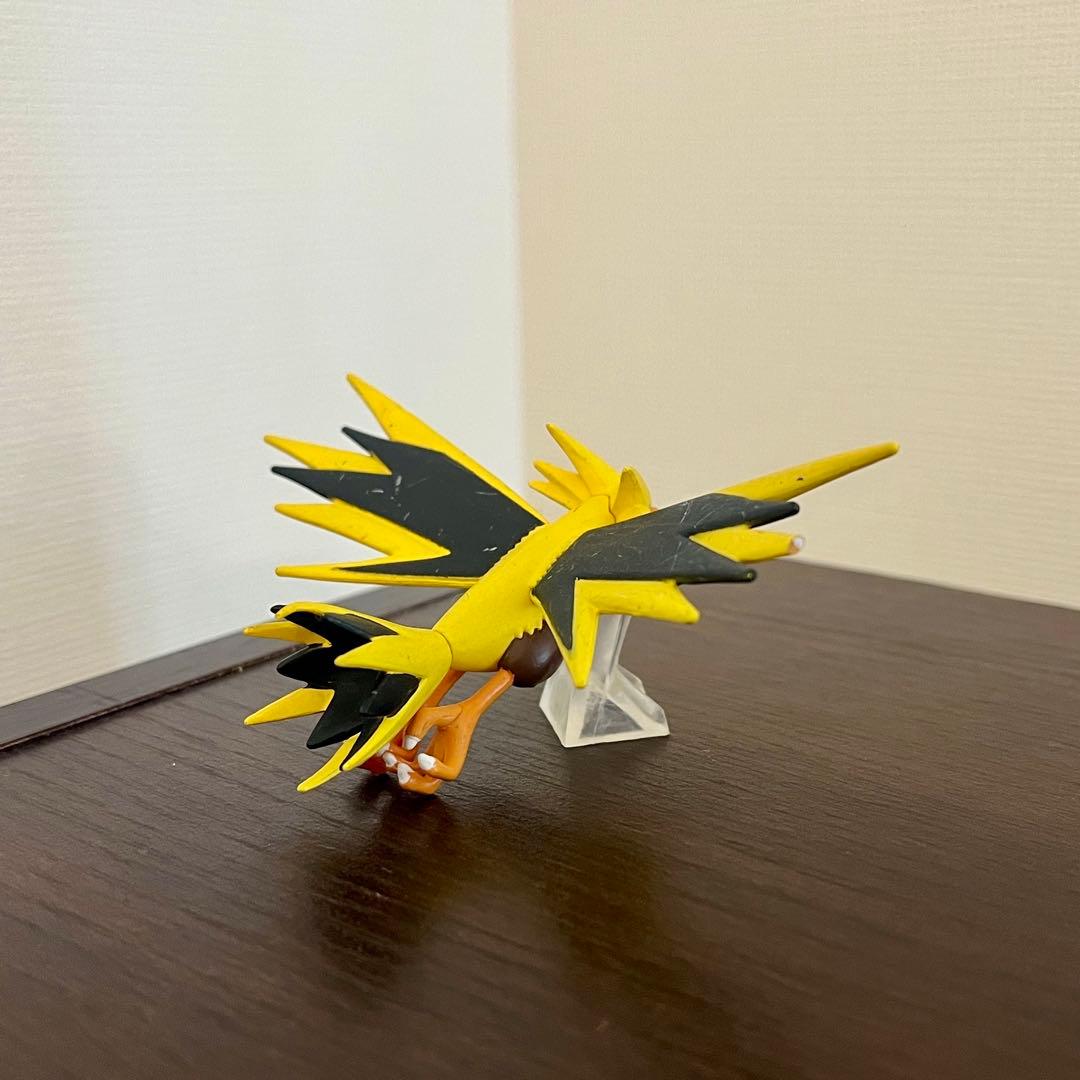 フィギュア　立体ポケモン図鑑　当時物　サンダー