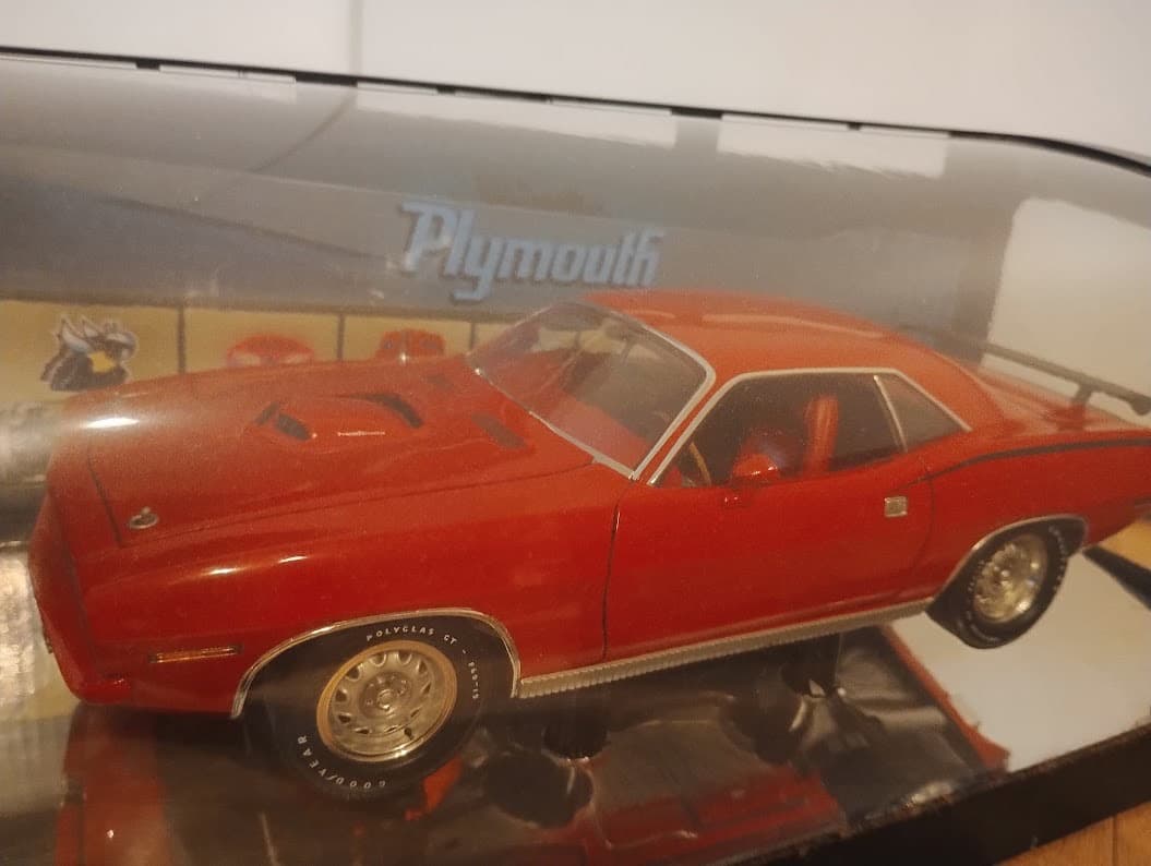 1970 PLYMOUTH HEMI 'CUDA 1/18 クーダ MOPAR