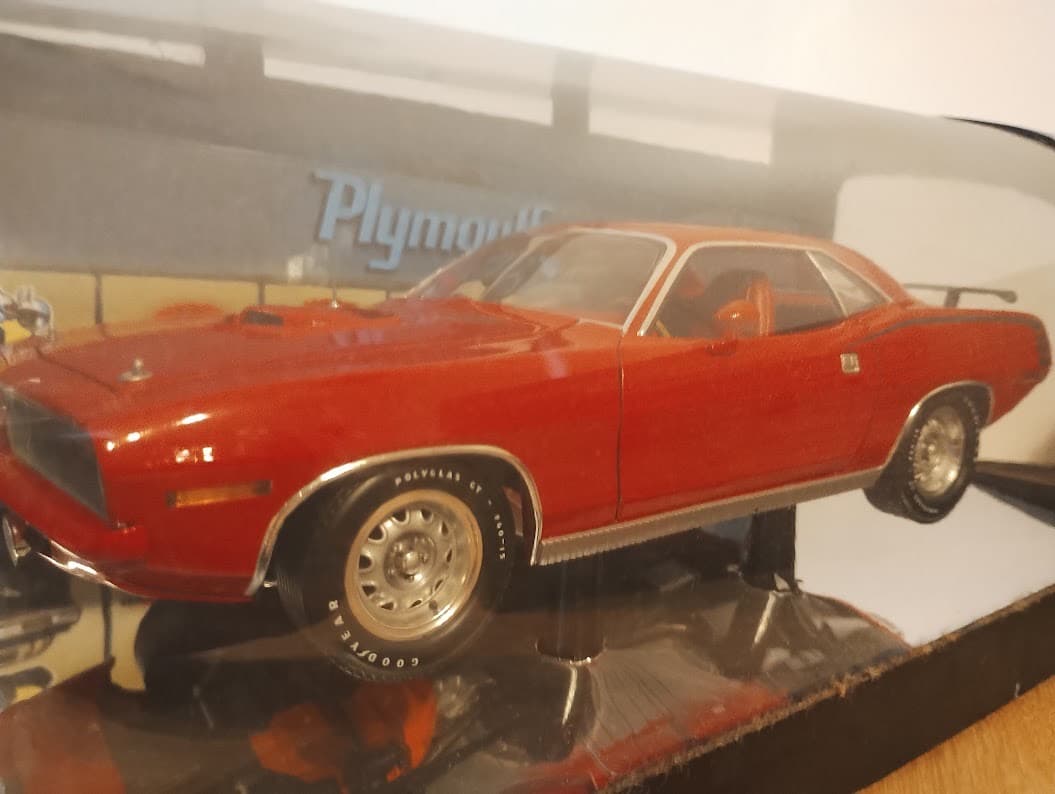 1970 PLYMOUTH HEMI 'CUDA 1/18 クーダ MOPAR