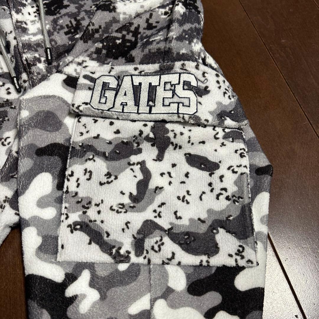 パーリーゲイツダブルラッセル　マルチカモプリントパンツサイズ4