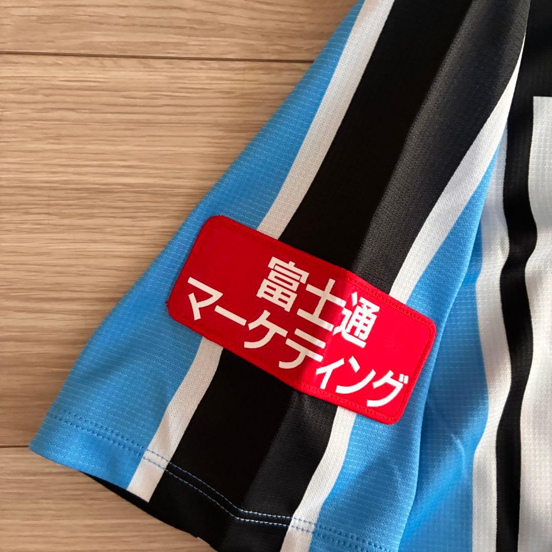 新品未使用 川崎フロンターレ 2016シーズン 28選手 サイン入りユニフォーム