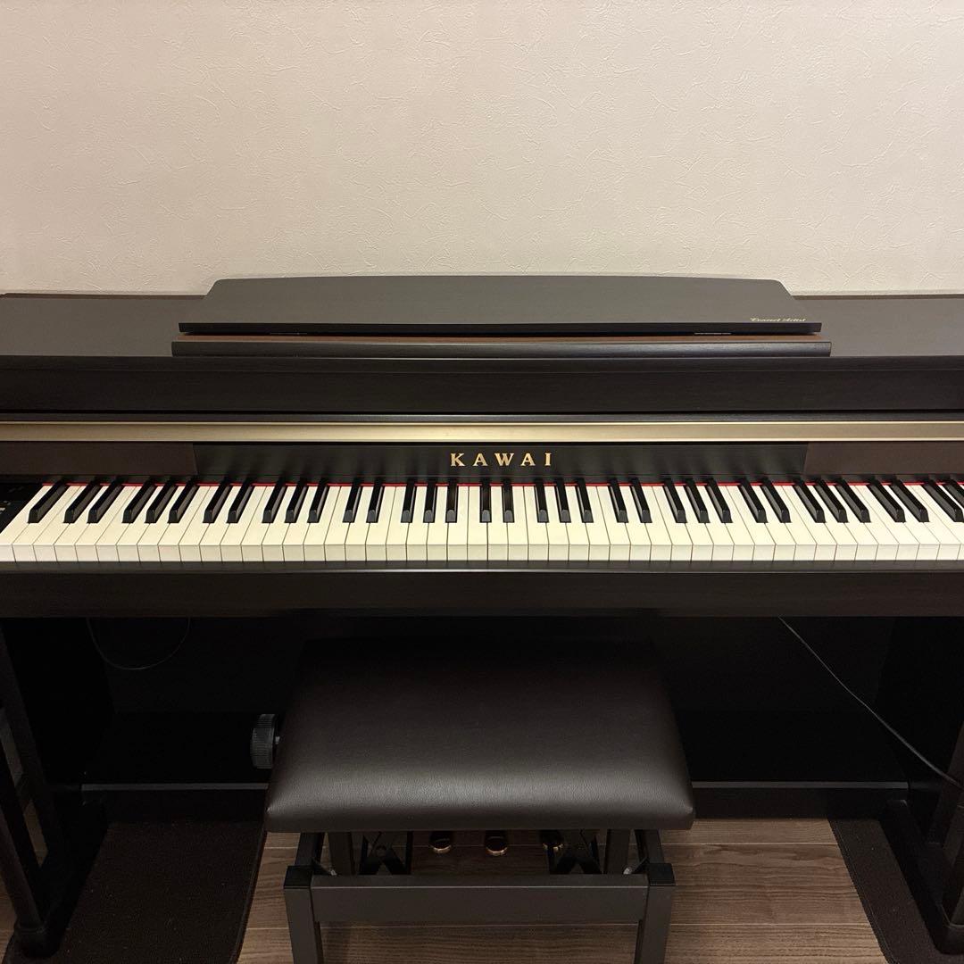 カワイ電子ピアノCA67R、椅子