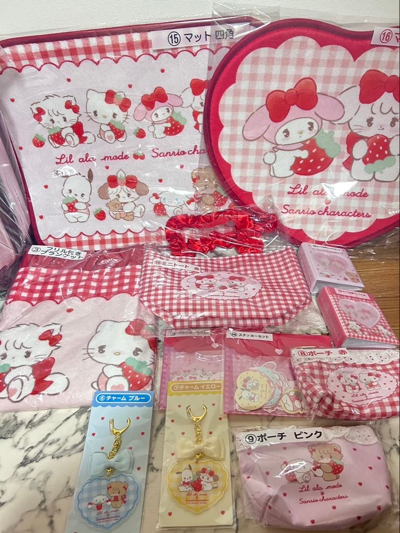 Lil ala mode × サンリオキャラクターズ 当りくじ 12個セット