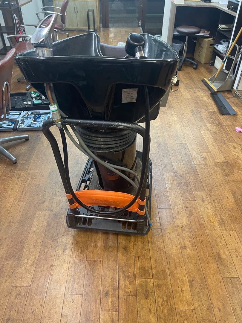 バックシャンプー台