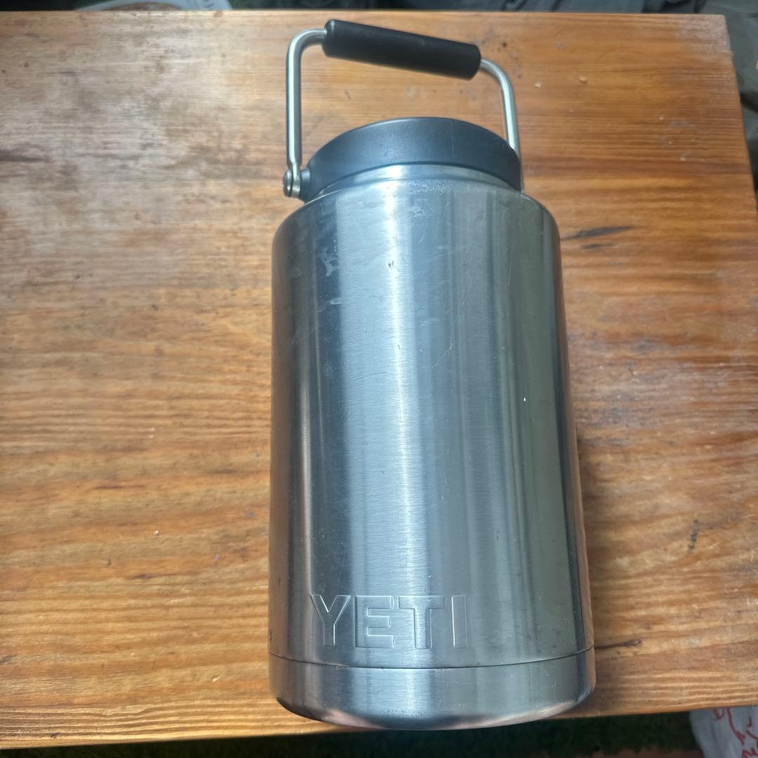 値引き交渉可！YETI ワンガロンジャグ！！人気のシルバーガロン！