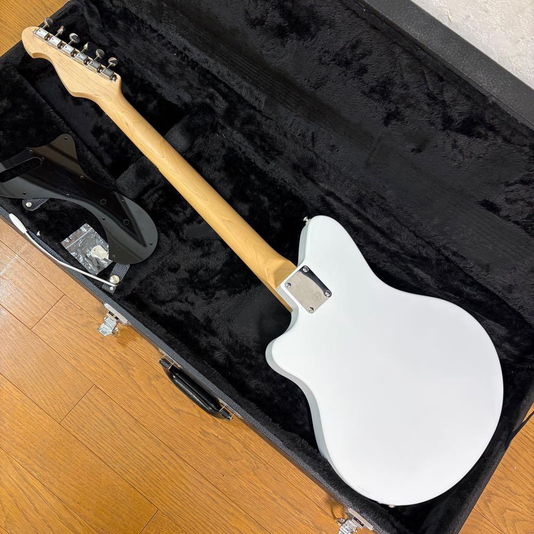 アヴァンチュールギターズ　モダンビザール