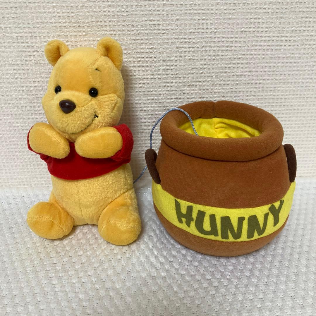 くまのプーさんぬいぐるみ 2つ