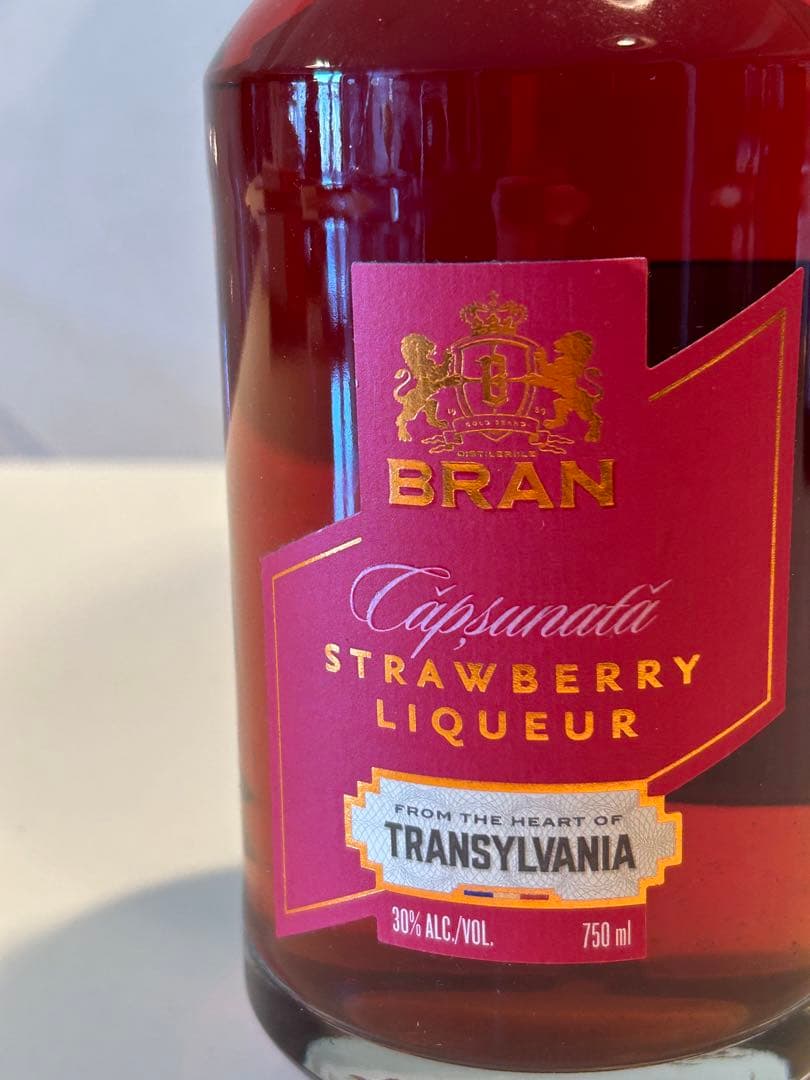 オーガニックリキュール　ルーマニア　BRAN Strawberry