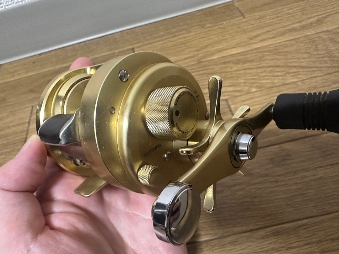 リール SHIMANO CALCUTTA CONQUEST 400F