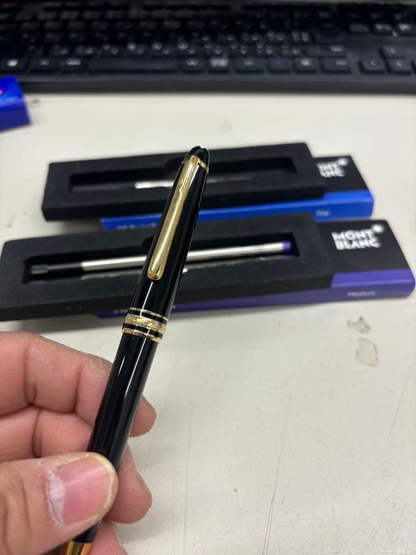 B4998【美品】モンブラン　ボールペン　替芯付き