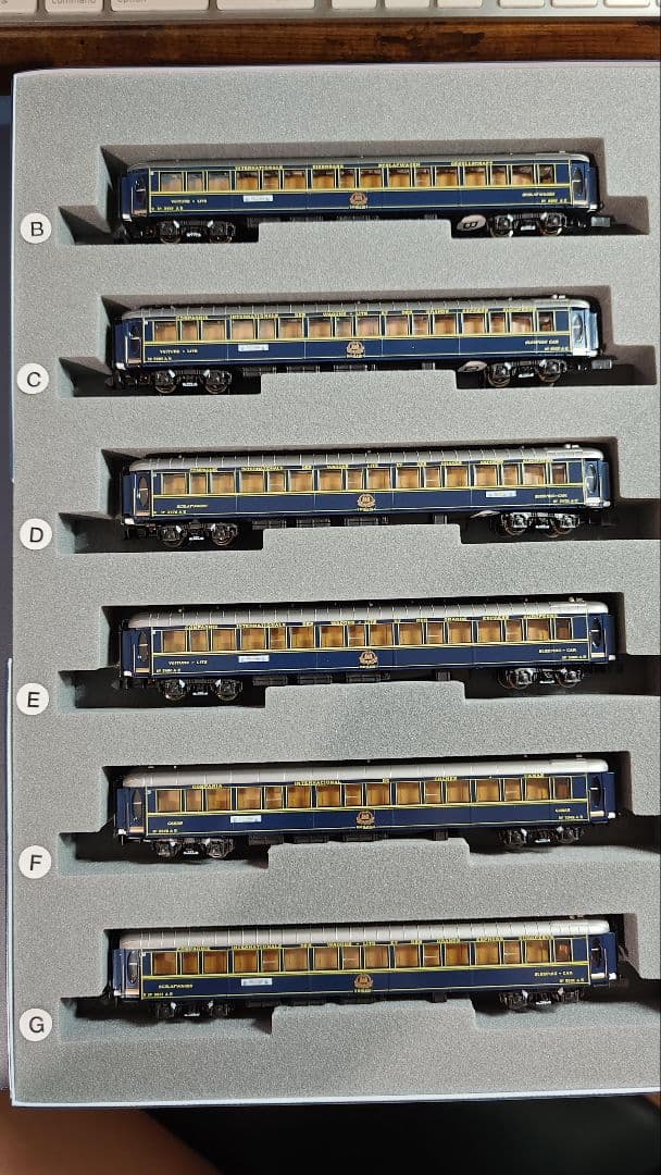 KATO オリエント88　フル編成室内灯あり