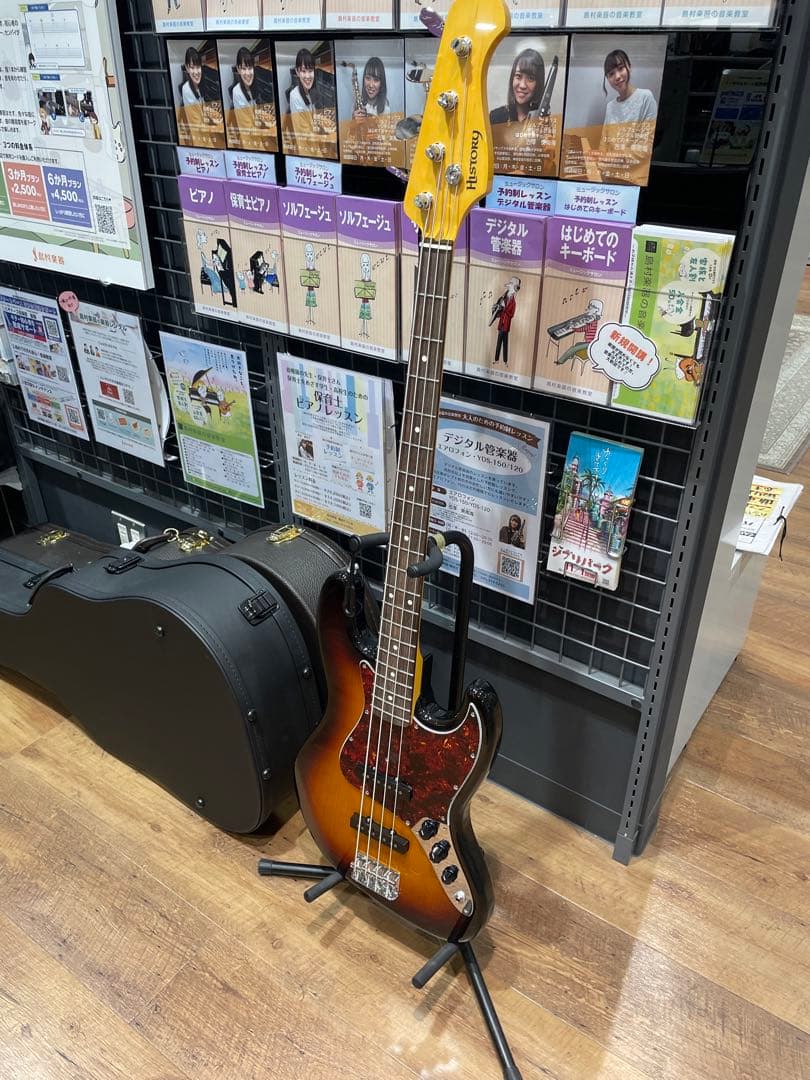 ジャズベース　history ヒストリー　スタンド、アンプ、ケース、スタンド付き