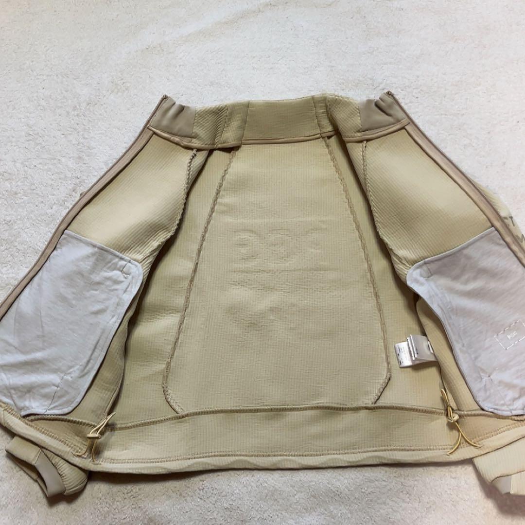 未使用級　PGG パーリーゲイツ ダンボールフルジップブルゾン　ベージュ