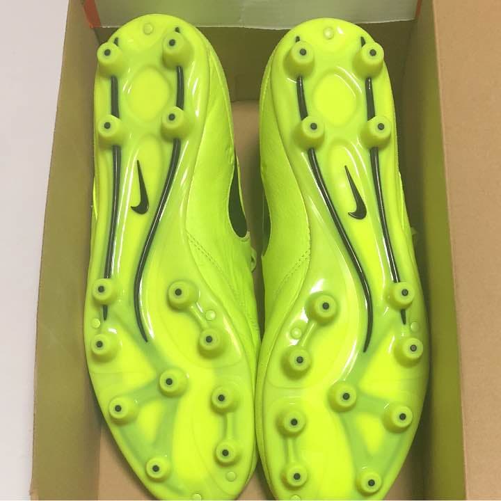 NIKEスパイク ティエンポ