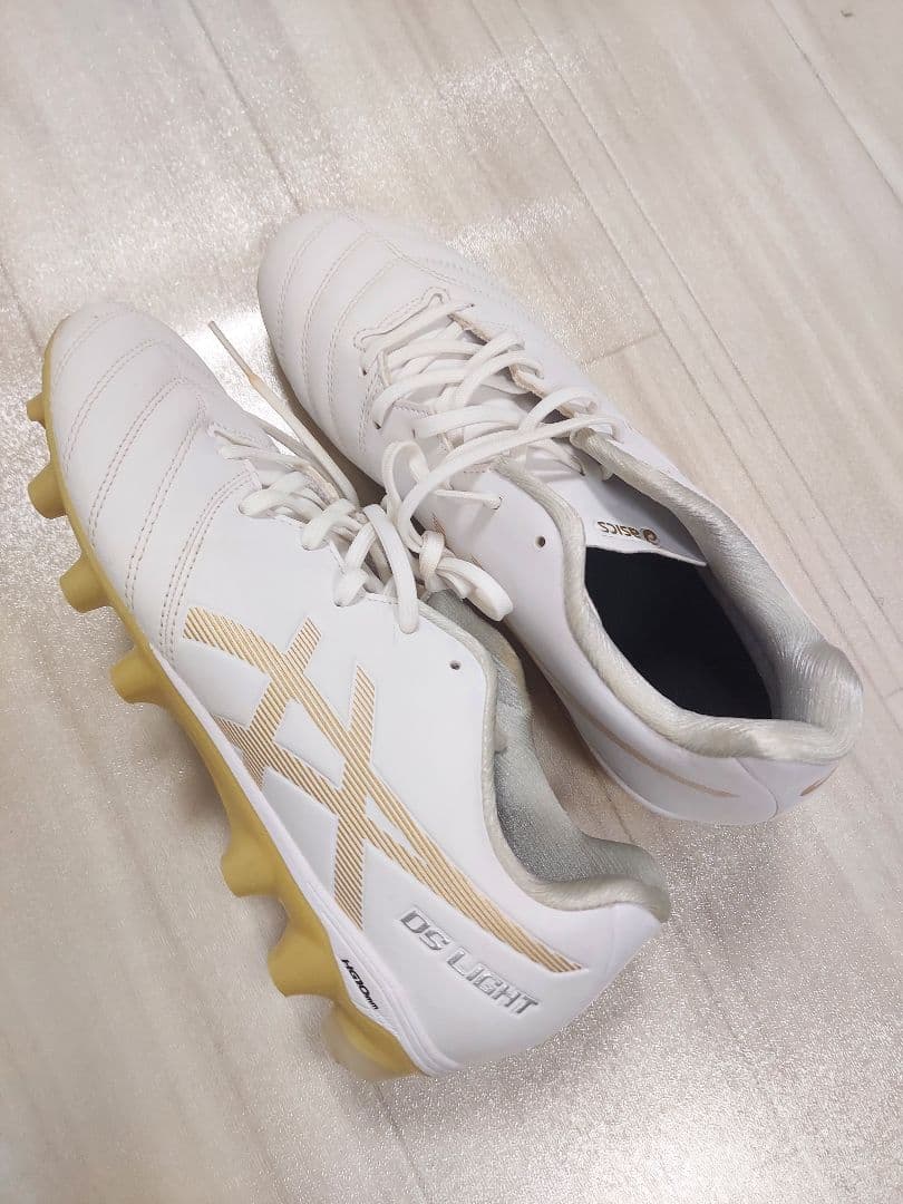 美品　24.5cm アシックス　DS Light サッカースパイク　ゴールド