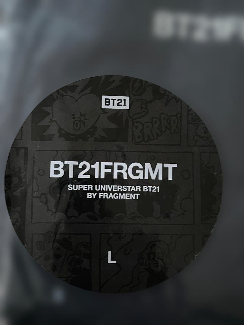 BT21FRGMT SUPER UNIVERSTAR BT21 Tシャツ Lサイ