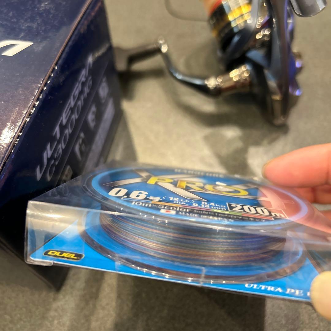 SHIMANO 21ULTREGRA C3000HG リール