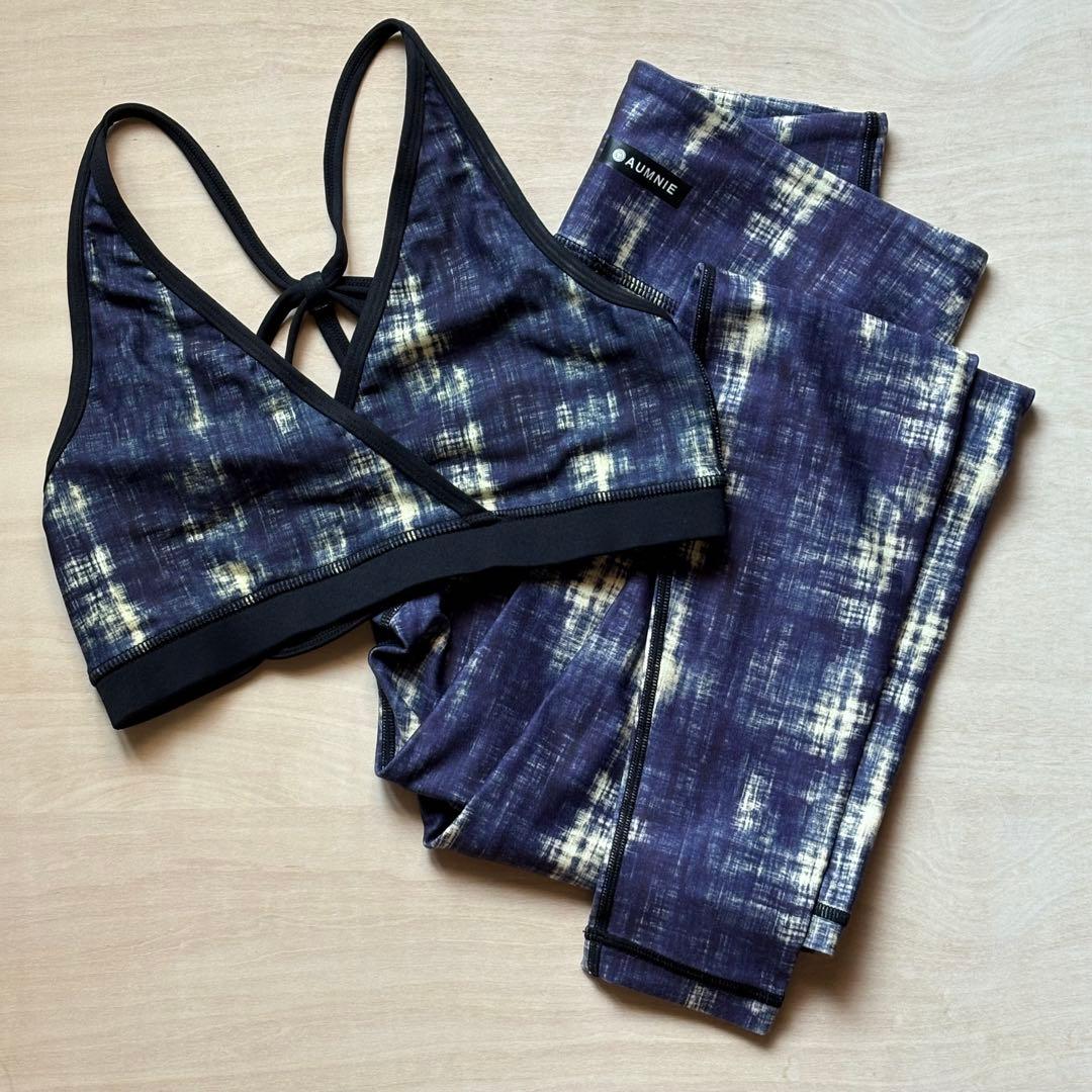 M相当【極美品】AUMNIEアムニー トップス レギンス上下セット ネイビー