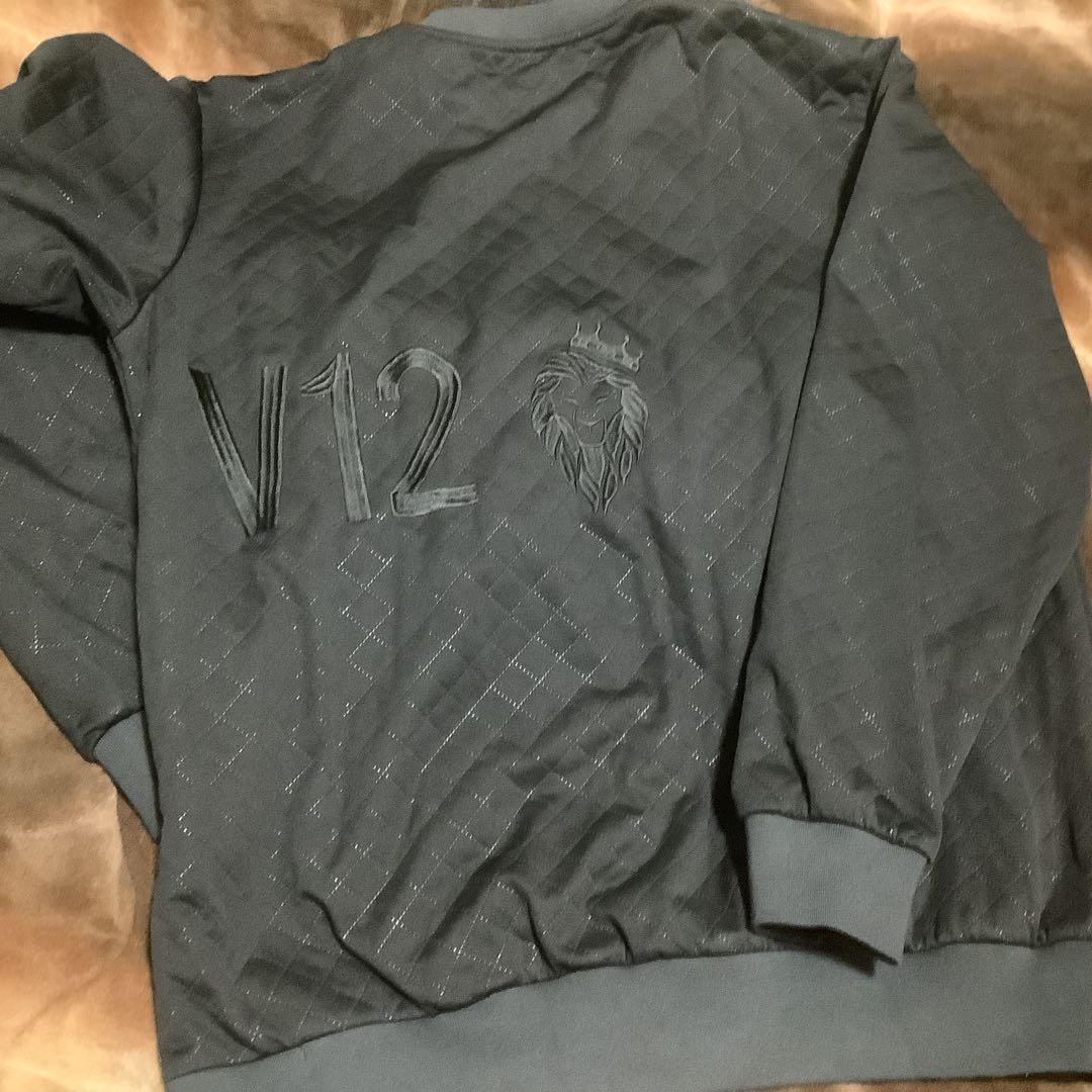 V12 スニードジャケット