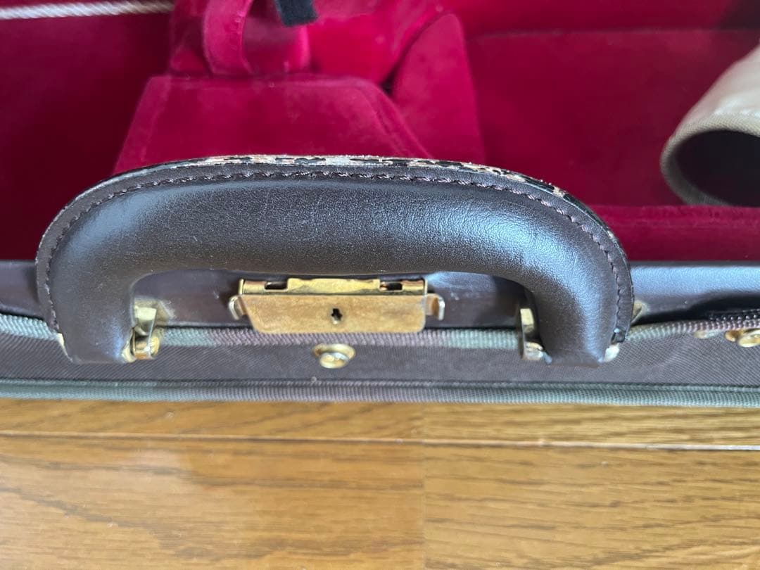 希少　ムサフィア Studio Series 湿度計付き バイオリンケース