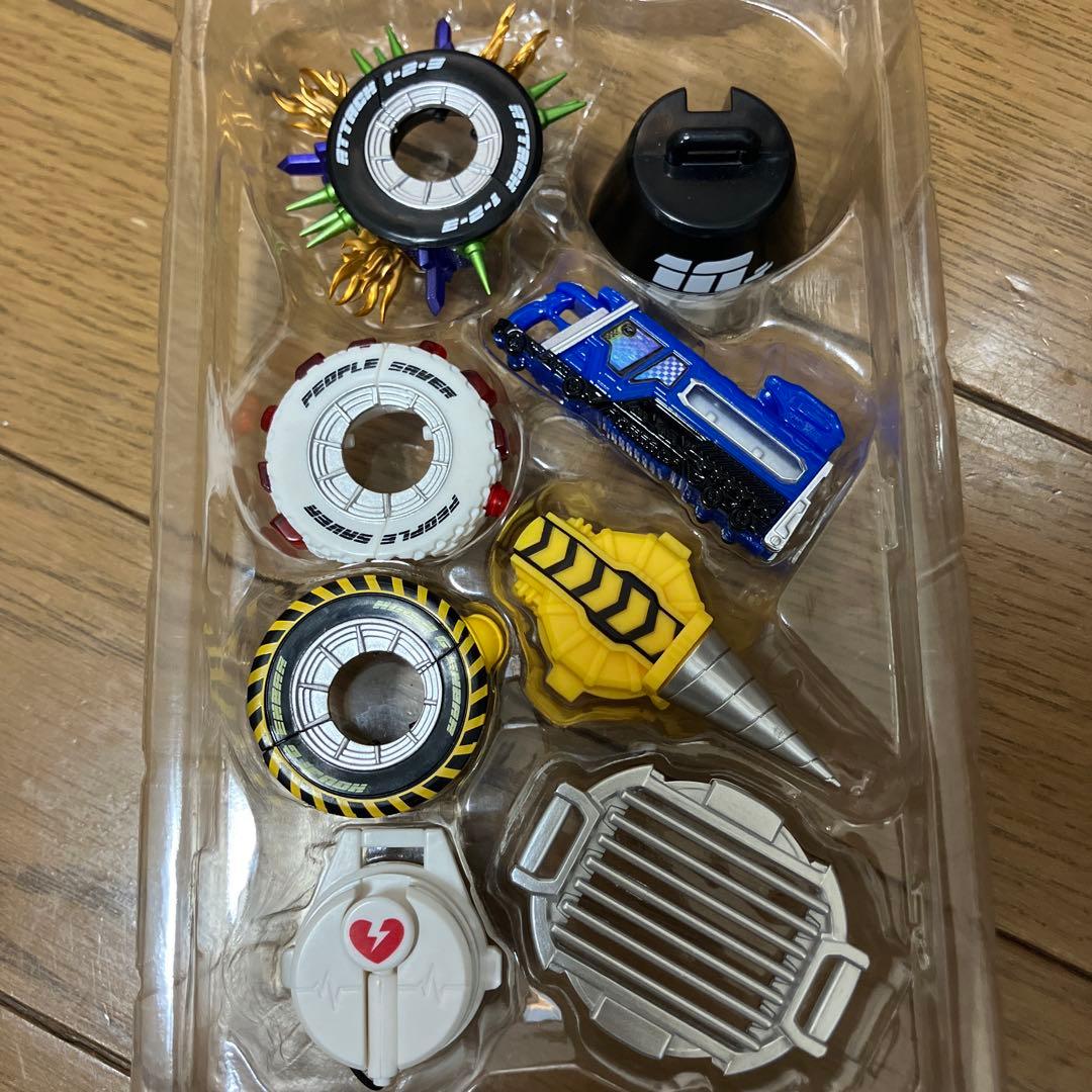 フィギュアーツ　仮面ライダー　ドライブ　タイプトライドロン　ガヴ　トライドロン