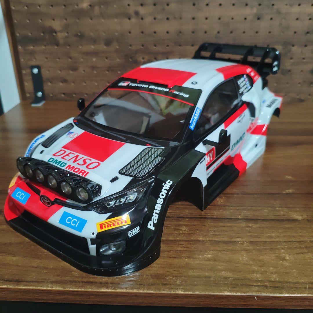 タミヤ　ヤリス　ハイブリッド　ボディ