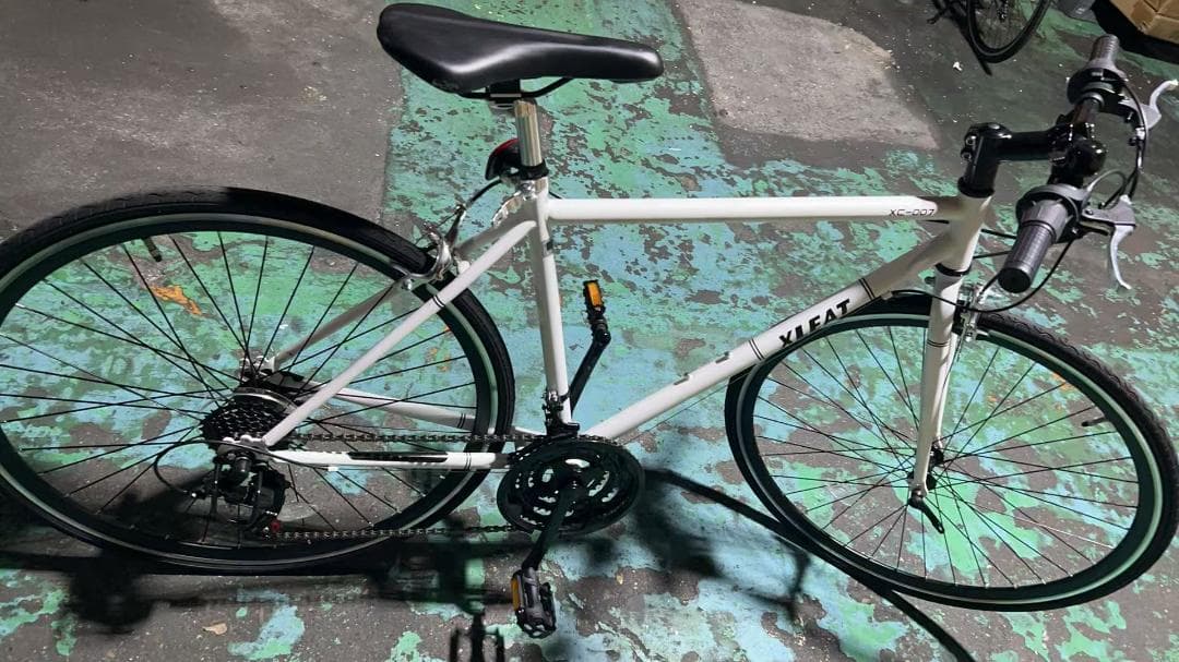中古品 クロスバイク XC-007 ホワイト